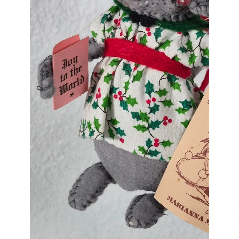 1982 Rennoc Santakins Marianna Mouse Poseable Felt Christmas Ornament Tag